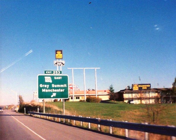 Interstate 44 East at Exit 253, Route 100 East exit (1990)