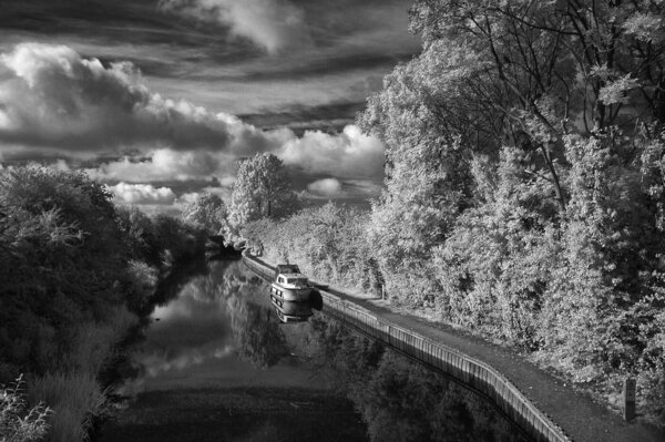 Canal at Aylestone.jpg